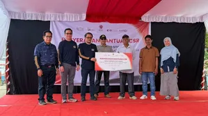Pasar Modal Indonesia Berikan Bantuan Fasilitas Solar Powered Cold Storage Bagi Nelayan Kelurahan Rua Ternate - Maluku